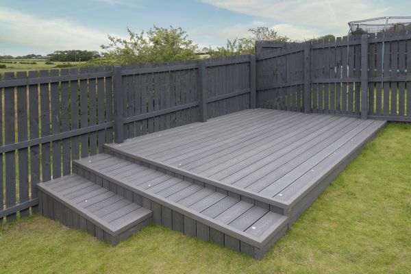 Vinyl Deck Construction in Laurel